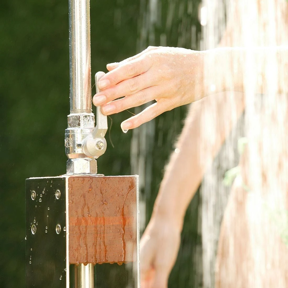 Ideal Altena Gartendusche Kaltwasser Edelstahl/Holz 4 Ideal Altena Gartendusche Kaltwasser Edelstahl/Holz – Bild 2