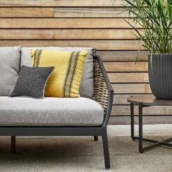 Apple Bee Milou Gartensofa Aluminium/Rope/Bee Wett Schwarz/Willow -Garten Leben apple bee milou lounge 3 sitzersofa aluminium rope bee wett black willow nature grey 1098562 3