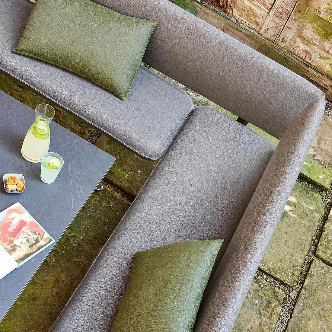 Best Babylon Bravour Gartenbank 150cm Edelstahl/Horizon Silber/Humo 5 Best Babylon Bravour Gartenbank 150cm Edelstahl/Horizon Silber/Humo – Bild 3