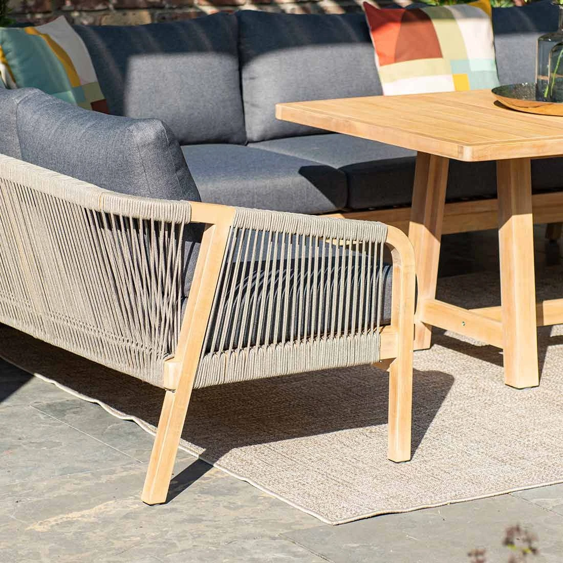 Garden Impressions Santos Dininglounge 5-tlg. Akazie/Kunstfaser Akazie White Wash/Anthrazit 12 Garden Impressions Santos Dininglounge 5-tlg. Akazie/Kunstfaser Akazie White Wash/Anthrazit – Bild 10