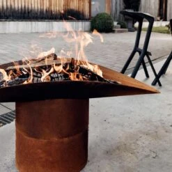 Höfats ELLIPSE Fuss Zu Feuerschale Corten-Stahl Schwarz 11 Höfats ELLIPSE Fuss Zu Feuerschale Corten-Stahl Schwarz -Garten Leben hofats ellipse fuss corten stahl 1062053 5