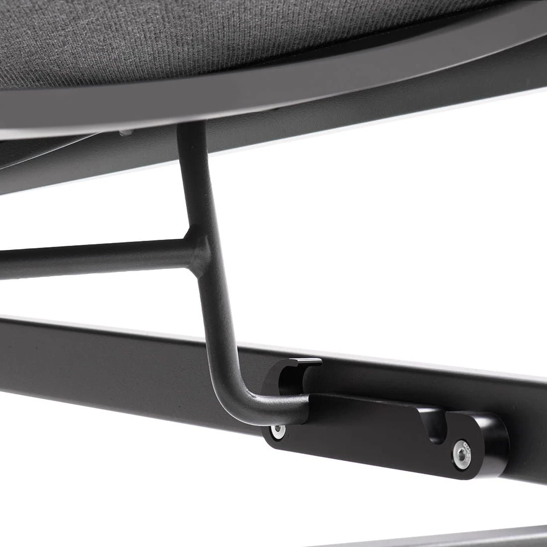 OUTLIV. Julia Gartenliege Aluminium/Textilene Anthrazit/Coal 17 OUTLIV. Julia Gartenliege Aluminium/Textilene Anthrazit/Coal – Bild 15