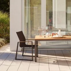 Solpuri Foxx Stapelsessel Aluminium/Textilene/Teak Anthrazit/Coal -Garten Leben solpuri foxx stapelsessel aluminium textilene teak 1465621 5