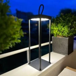 Solpuri Jupita LED-Stehleuchte Midi Aluminium Black -Garten Leben solpuri jupita led stehleuchte midi aluminium 1474883 3