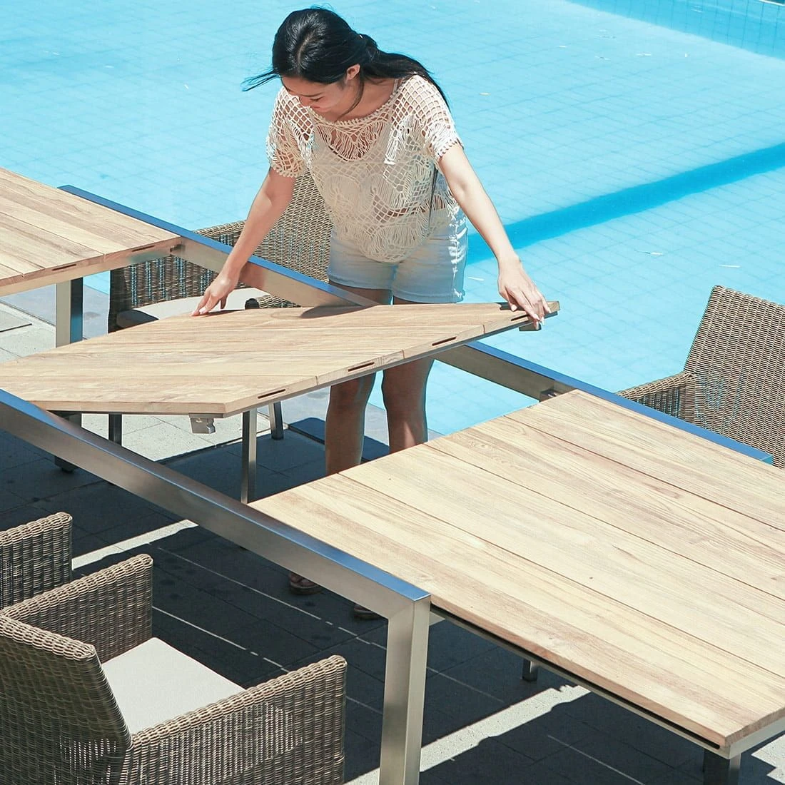 Zebra Kubex Ausziehtisch 220/340x100 Cm Edelstahl/Teak Recycelt Silber/Natur 5 Zebra Kubex Ausziehtisch 220/340x100 Cm Edelstahl/Teak Recycelt Silber/Natur – Bild 3